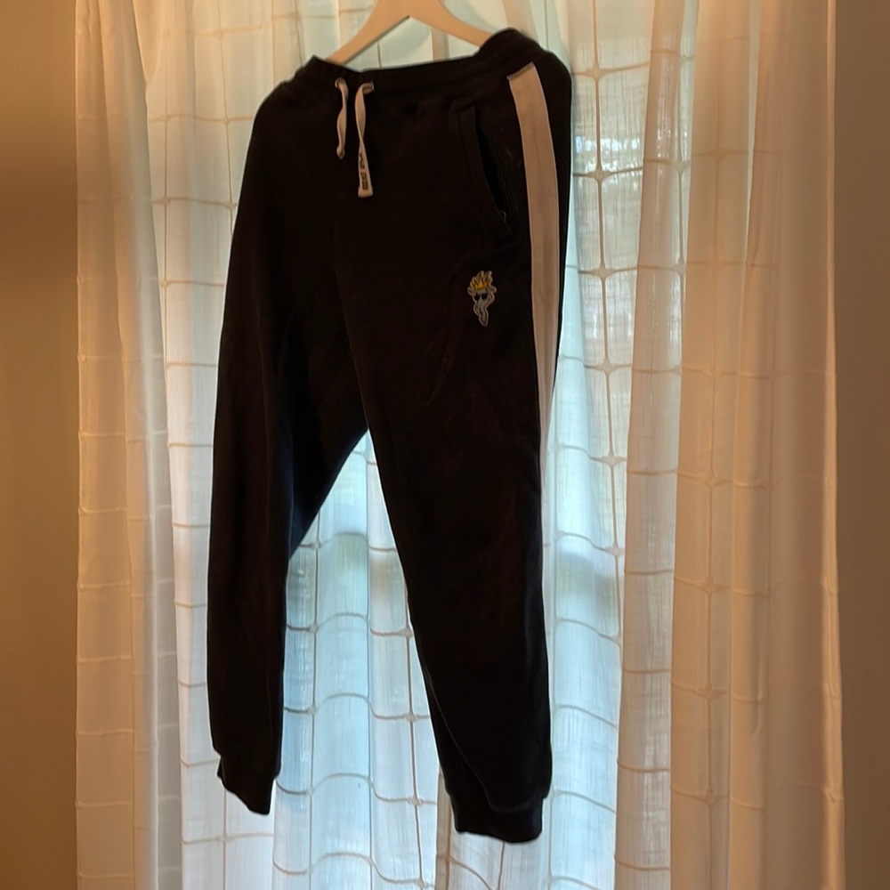 Goat, USA, men’s large, heavy sweat pants.